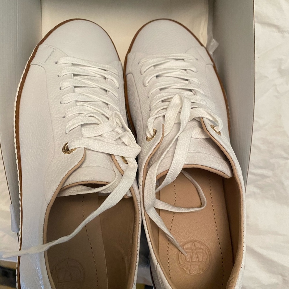 Massimo Dutti White leather sneakers 10 NWT